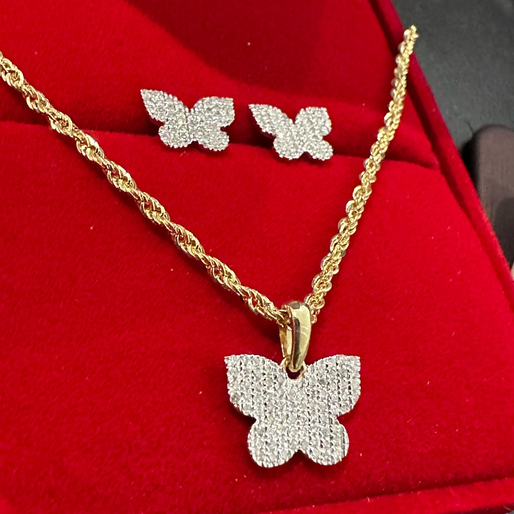Gold And Diamond Ladies Set